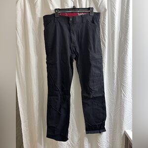Wrangler All Terrain Cargo Pants. Size 36x32.